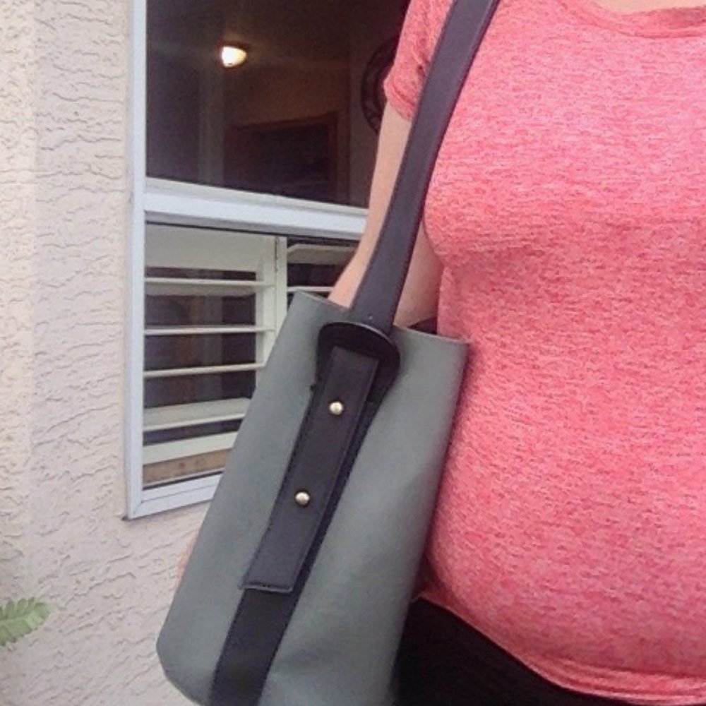 grey/blue-ish hobo bag